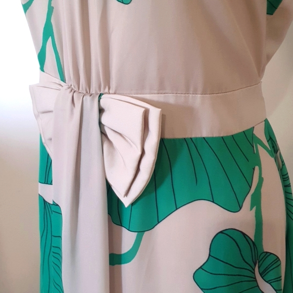 Gabriella Frattini Size 14 Floral Green Cream Dress Like New Condition - Picture 3 of 9
